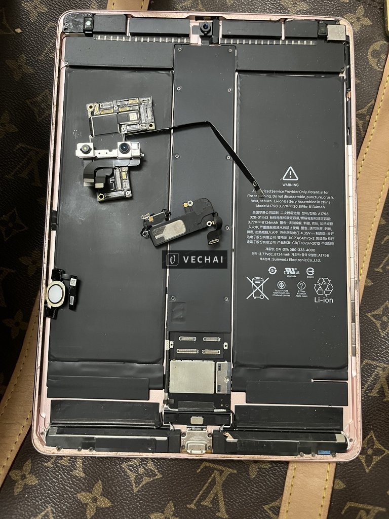 Bán ipad pro 10.5 vỏ hồng 64g full vân hello vỏ bọc keo main 12 promax full face khoá icloud