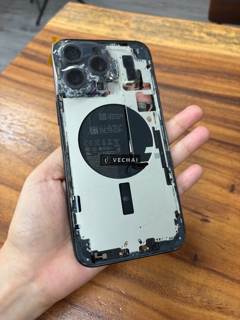 Bán cụm 15pro max ko main như ảnh