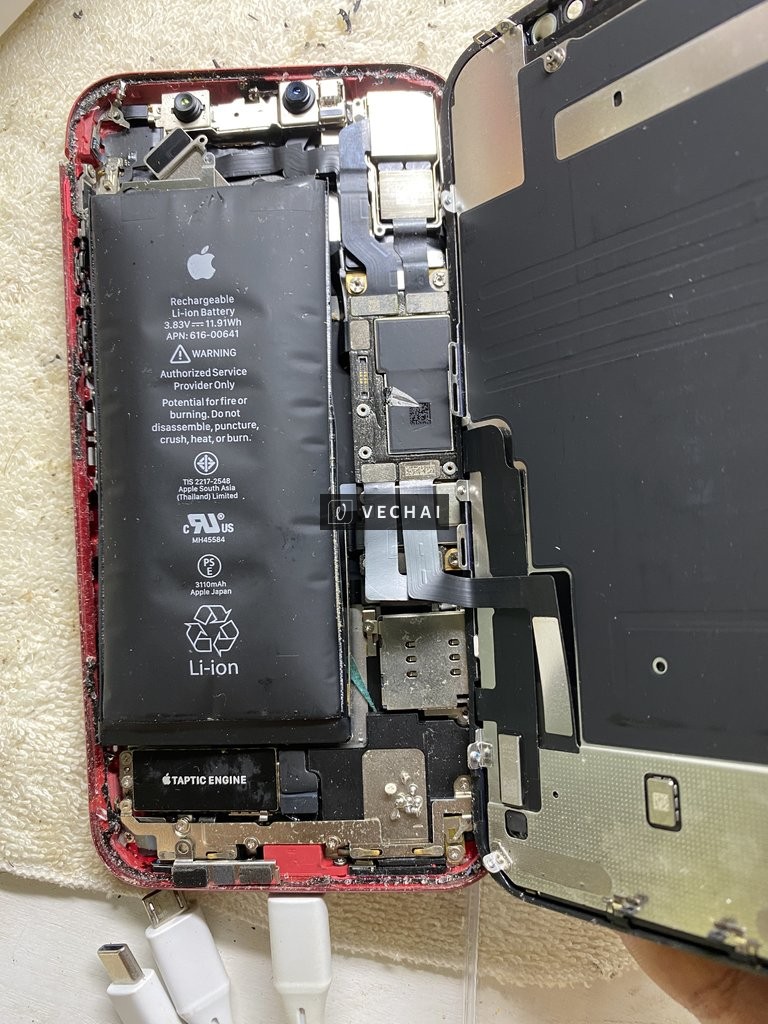 Bán Xác ip 11 mk màn hình,lk còn nguyên dzin