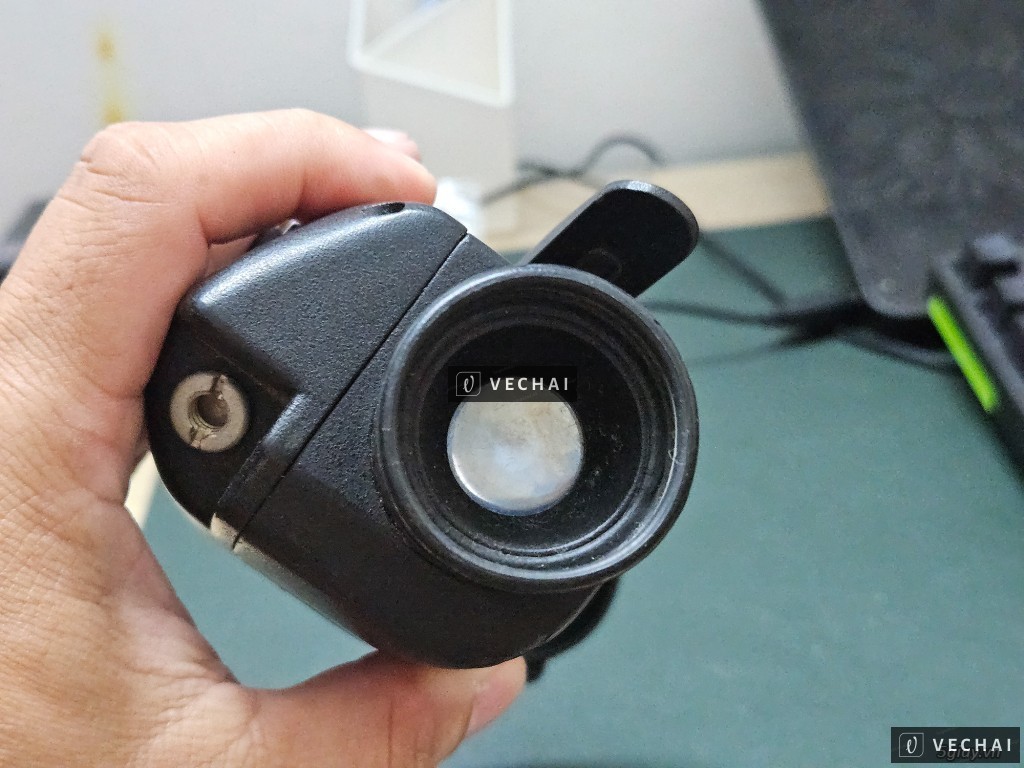 Ống nhòm nhìn đêm quân đội