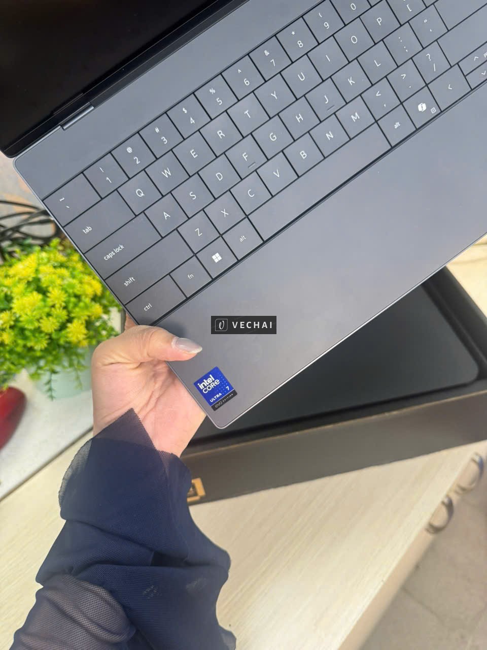 Dell XPS 9350   – Ultra 7 256V/ 16G/ 512 nvme/ FHD/ cam IR led vân/ pin sạc 2 lần/ Intel Arc 140V 8G