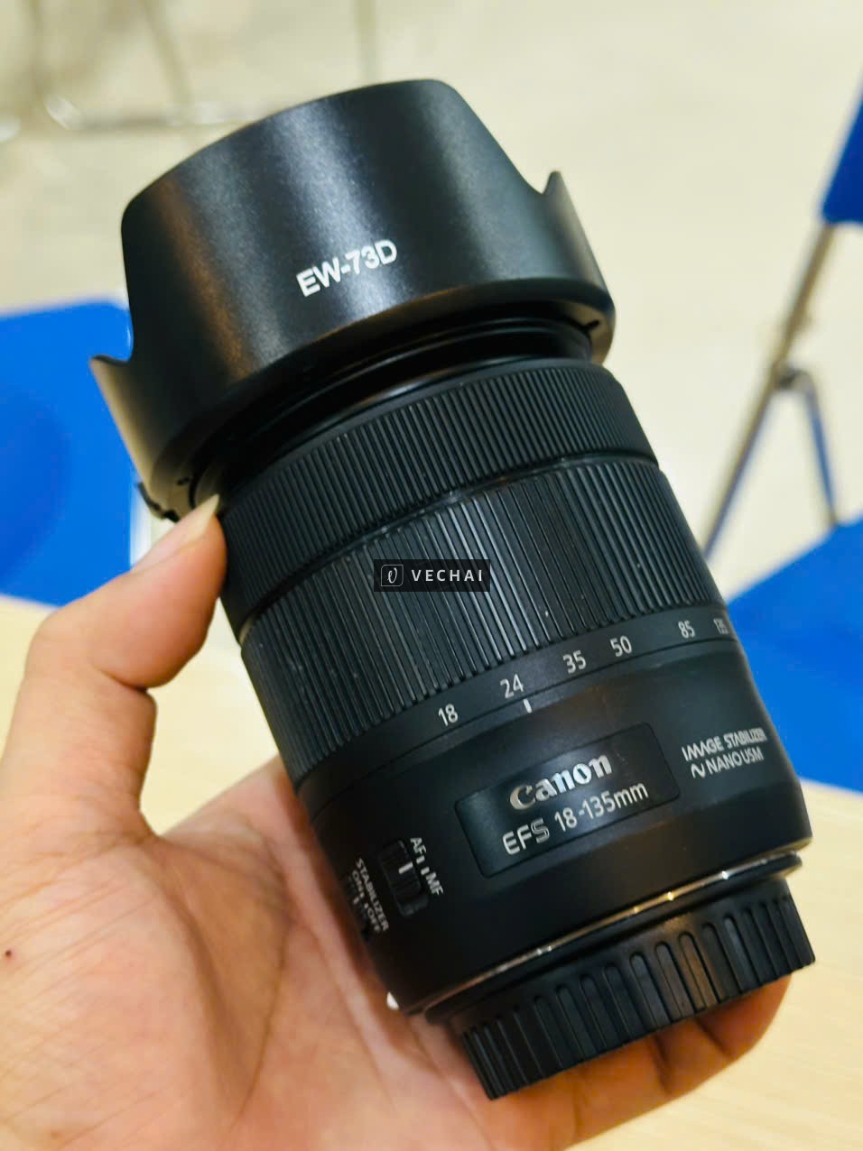 ỐNG KÍNH CANON 18 135 IS USM THANH LÝ – Tình trạng báo ko focus được. nên thanh lý lại giá rẻ cho an