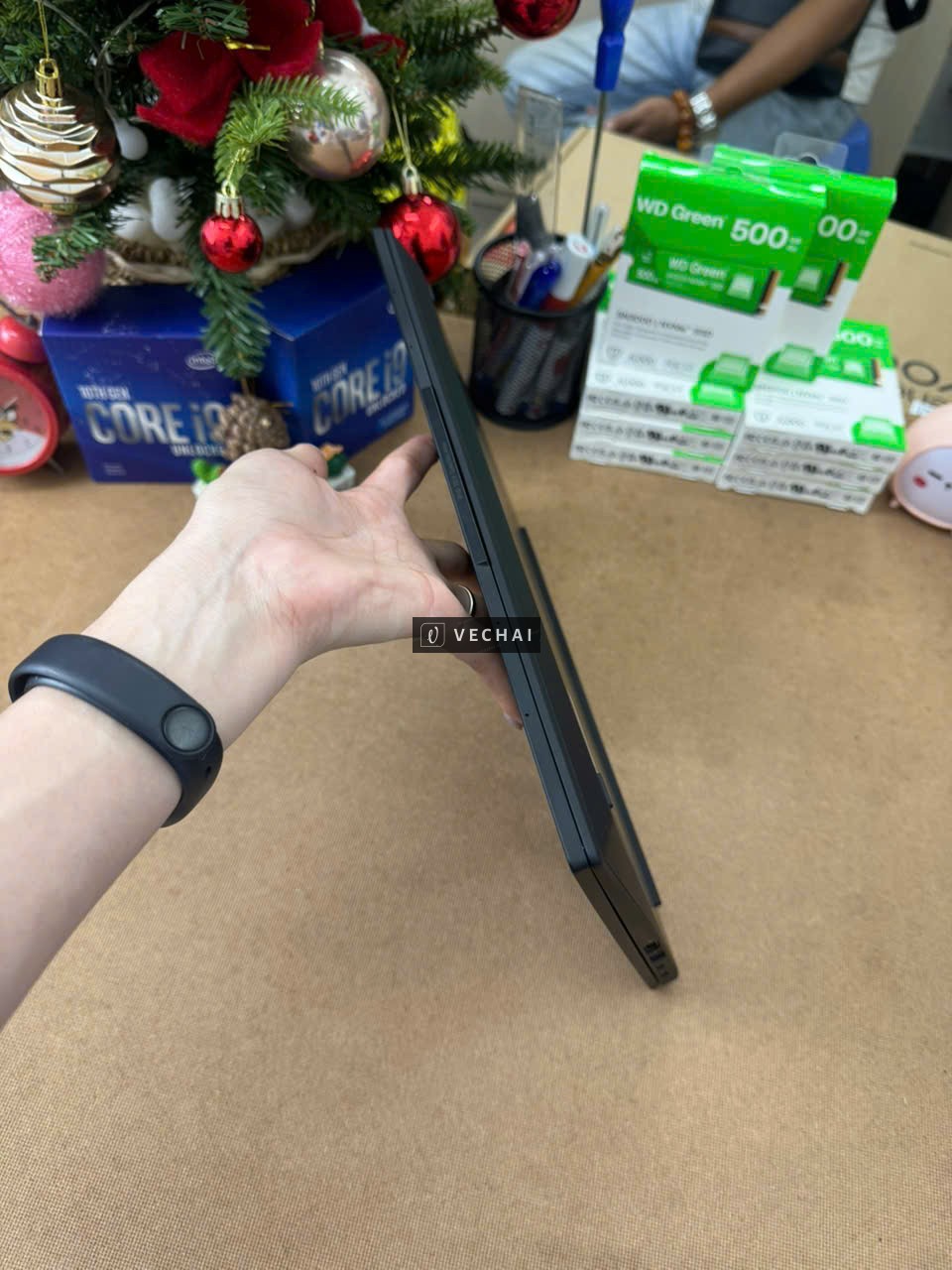 Thinkpad X1 Carbon G10   – i7 1265U 16GB 1TB Nvme/ FHD touch/ Cam IR led vân/ pin full 57k sạc 10l