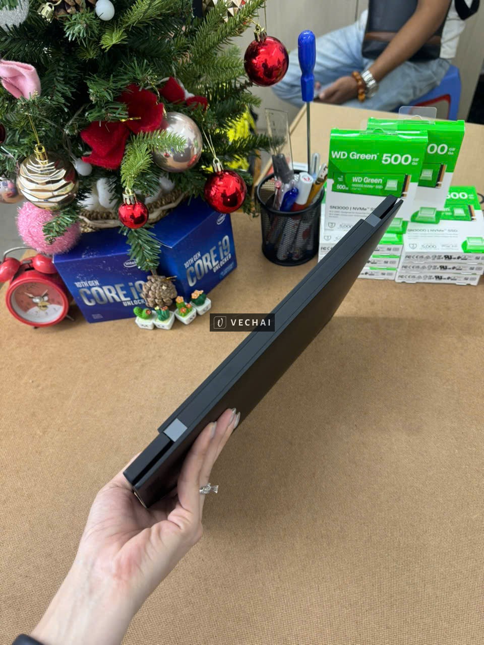 Thinkpad X1 Carbon G10   – i7 1265U 16GB 1TB Nvme/ FHD touch/ Cam IR led vân/ pin full 57k sạc 10l