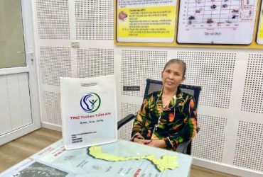 Unisound – Máy trợ thính có dây dễ dùng, âm thanh rõ ràng, giá hợp lý