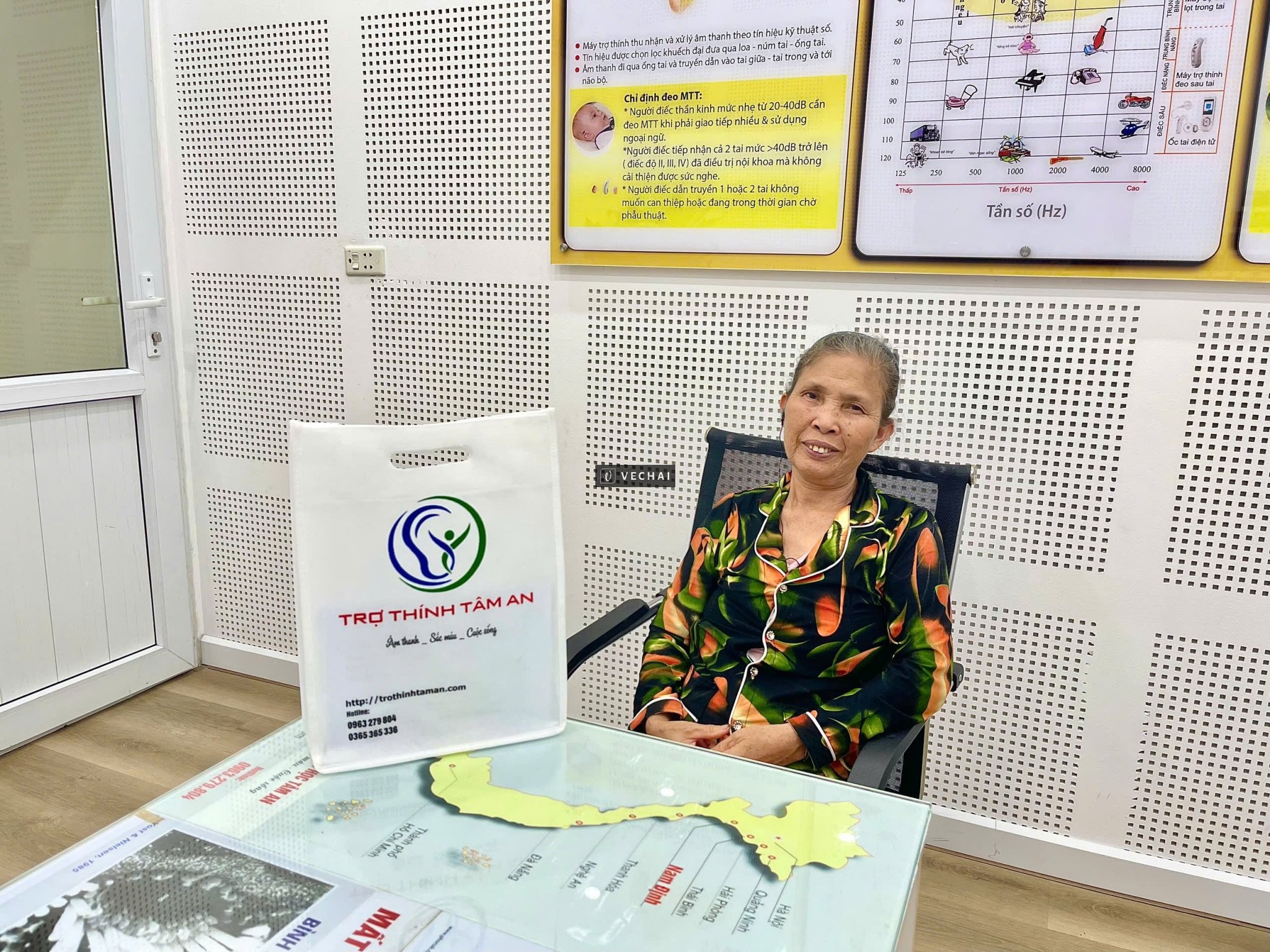 Unisound – Máy trợ thính có dây dễ dùng, âm thanh rõ ràng, giá hợp lý