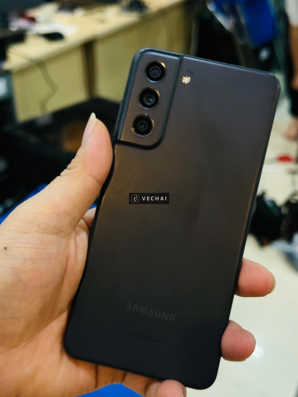 SAMSUNG S21 FE 5G 6/128GB CHÍNH HÃNG LẮP 2 SIM THANH LÝ – Tình trạng sọc màn như trong ảnh – Mọi chứ