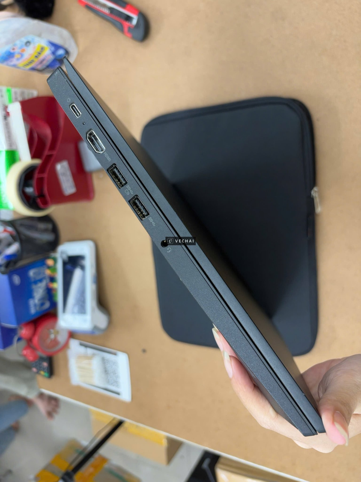 Thinkpad E595   – Ryzen 7 3700U 8GB 256GB Nvme / FHD đốm nhỏ sát góc/ cam mic/ pin excellent 42k