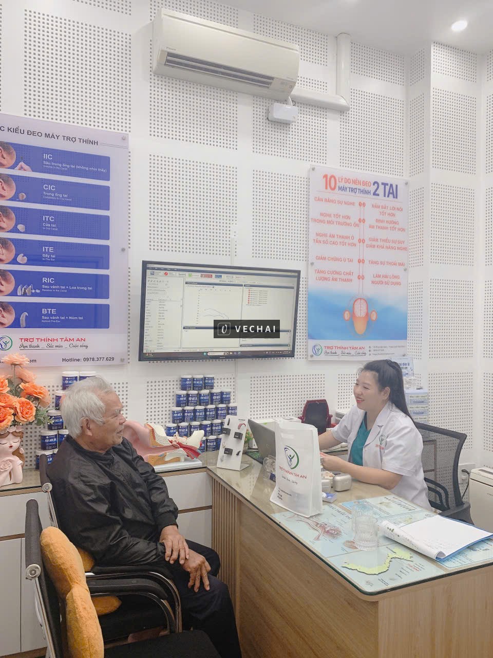 Tôi có ông bạn đeo máy trợ thính tại Tâm An Thái Bình