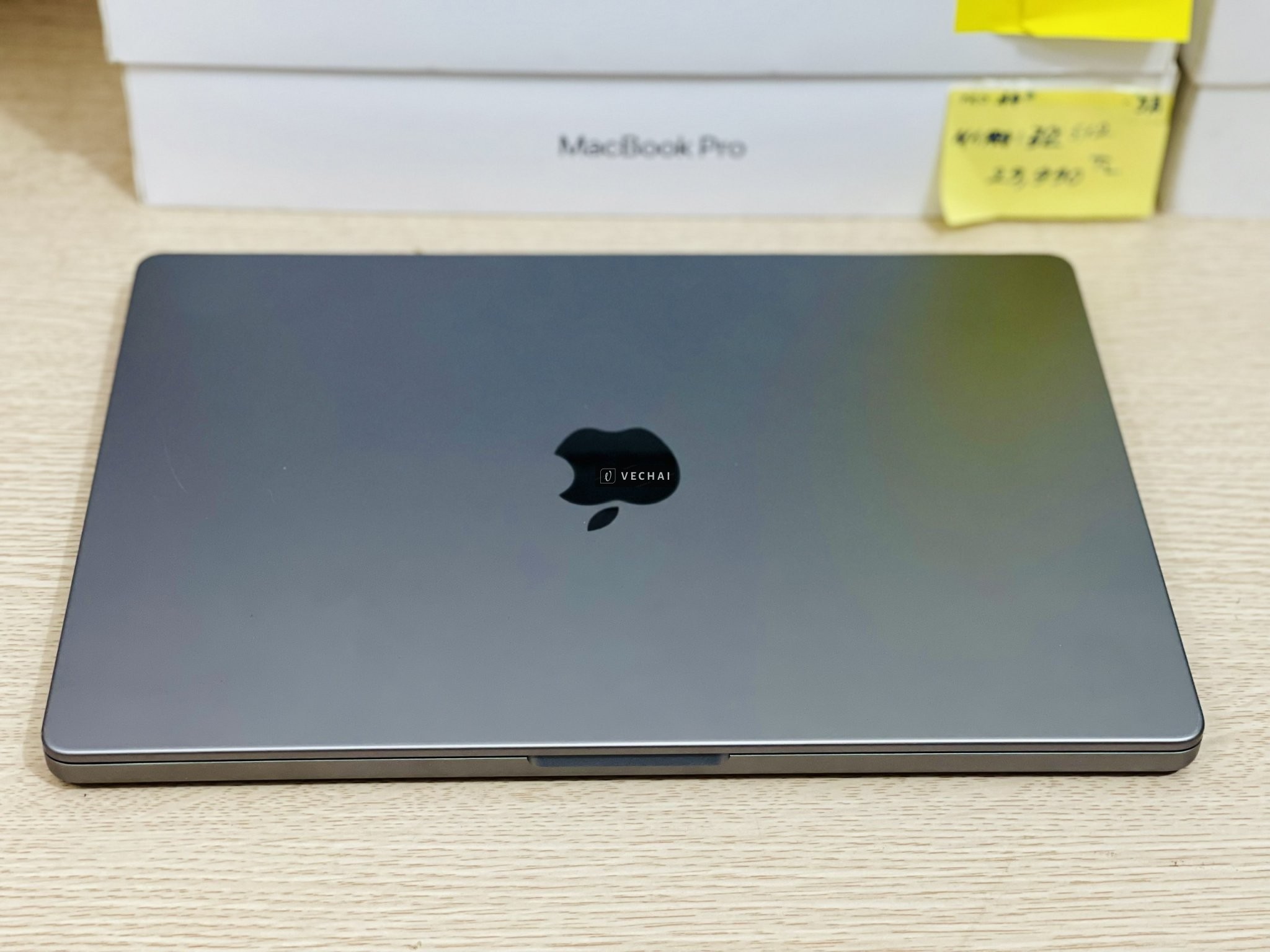 Khám Phá Sức Mạnh Với MacBook Pro 14" – M1 Max/64GB/512GB!