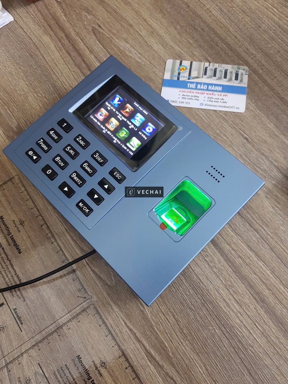 Máy chấm công vân tay 9300Pro