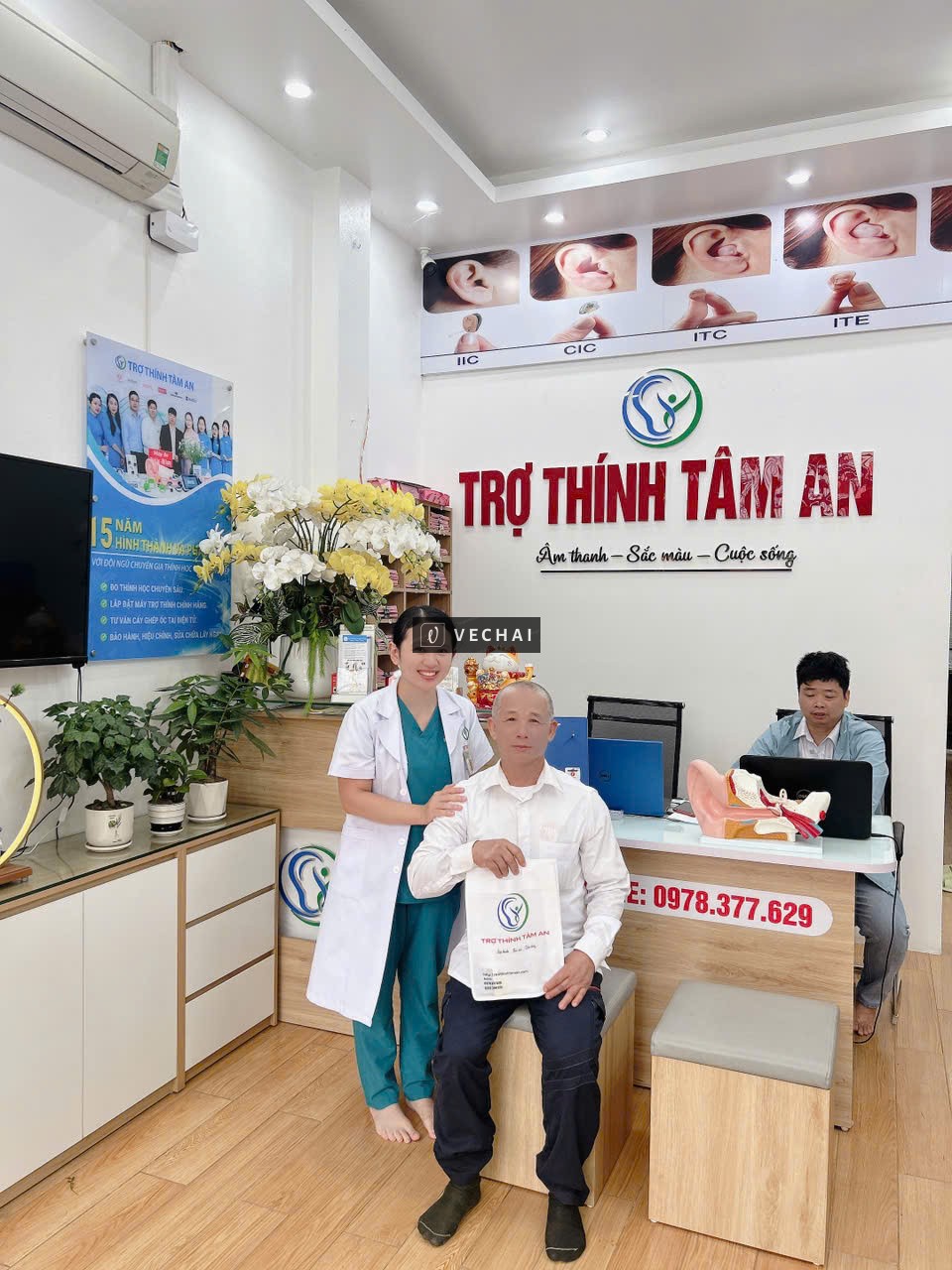 Nghe tốt hôm nay sống trọn ngày mai với máy trợ thính