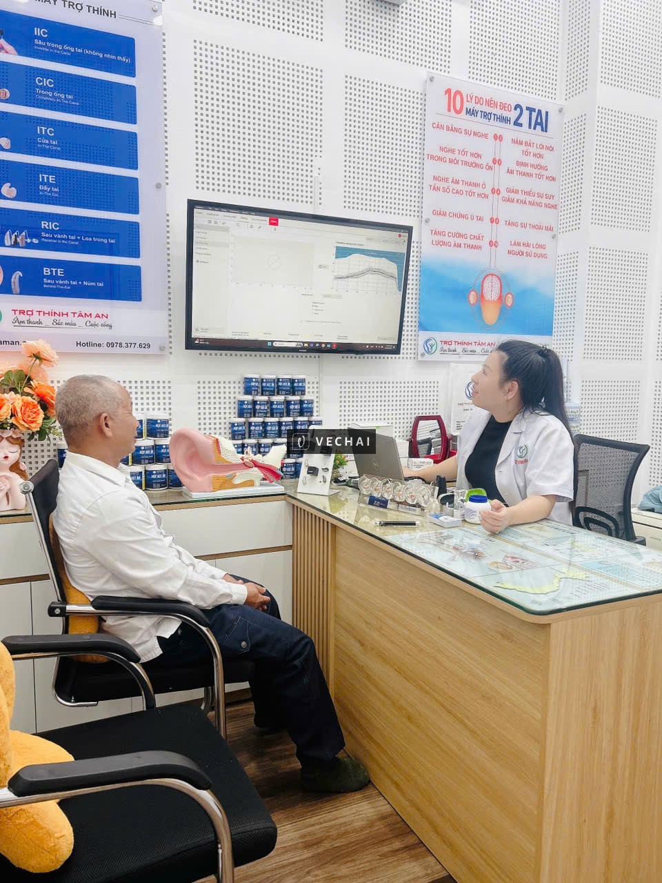 Nghe tốt hôm nay sống trọn ngày mai với máy trợ thính