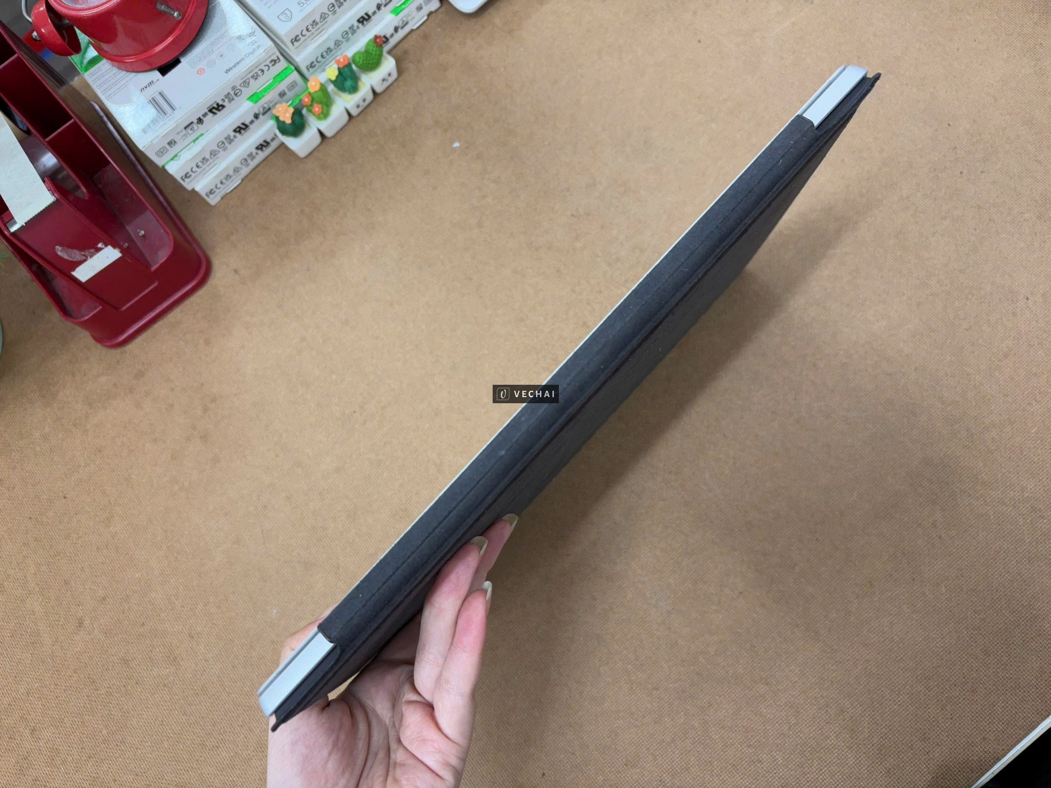 Surface Pro 7 Platinum   – i5 1035G4 8GB 256GB Nvme/ 2.7K touch, xước nhẹ/ cam led/ pin excellent