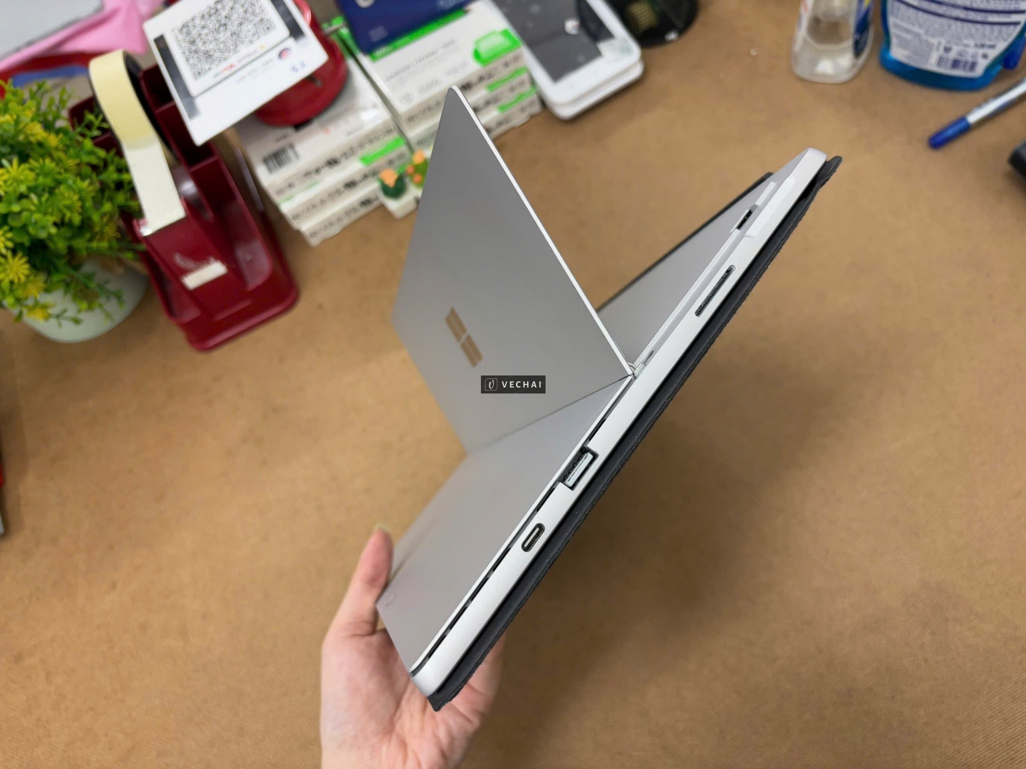 – Surface Pro 7 Platinum   | i5 1035G4/ 8GB/ 256GB/ 2.7K TOUCH/ CAM IR LED/ PIN EXCELLENT 44K sạc 9L