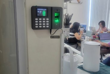 Máy chấm công vân tay wifi ZKteco LX35