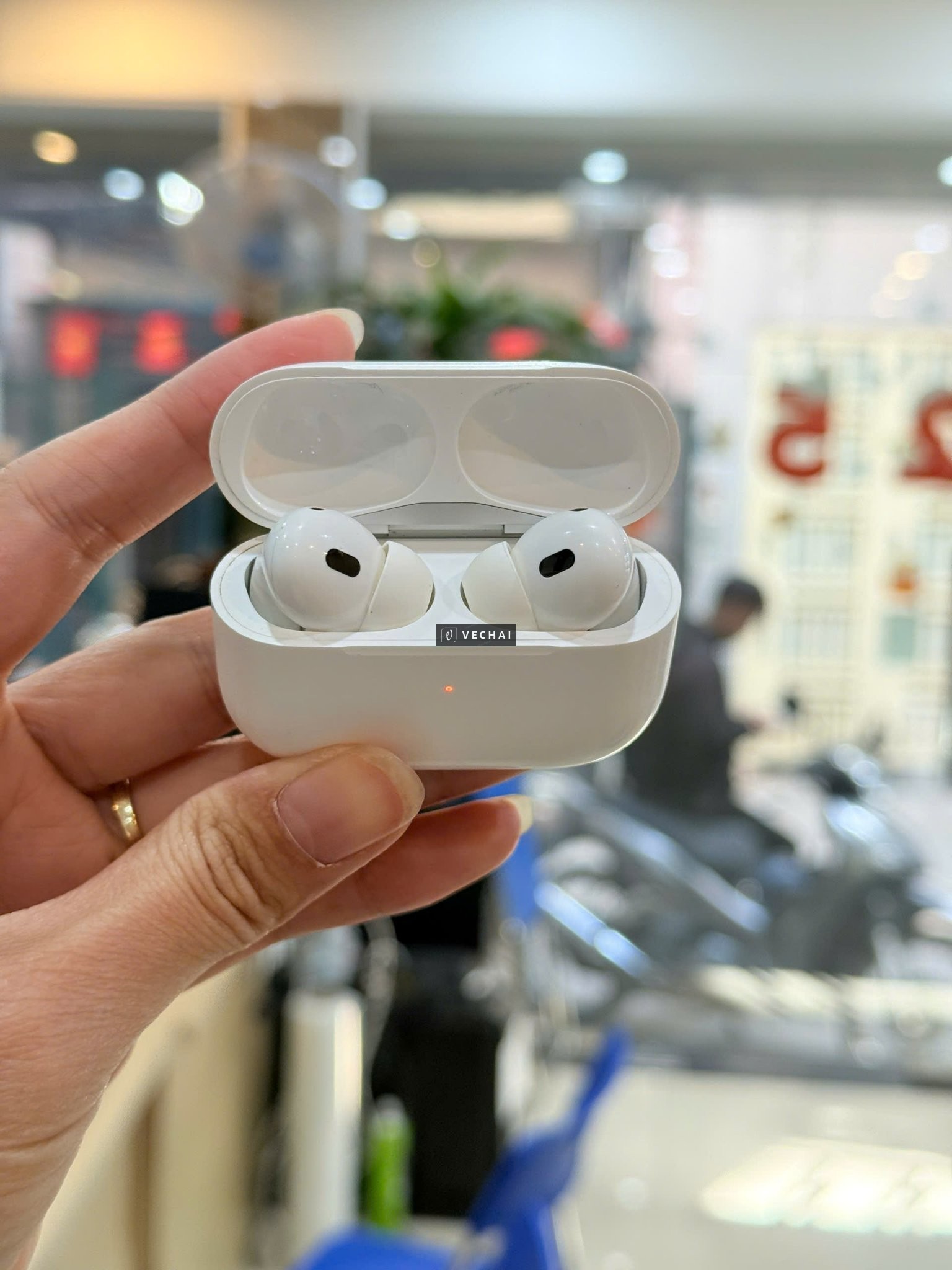 Thanh Lý TAI NGHE AIRPODS PRO 2 CHÍNH HÃNG LIGHTNING -Mọi chức năng bình thường – Bản pro2 chất âm n