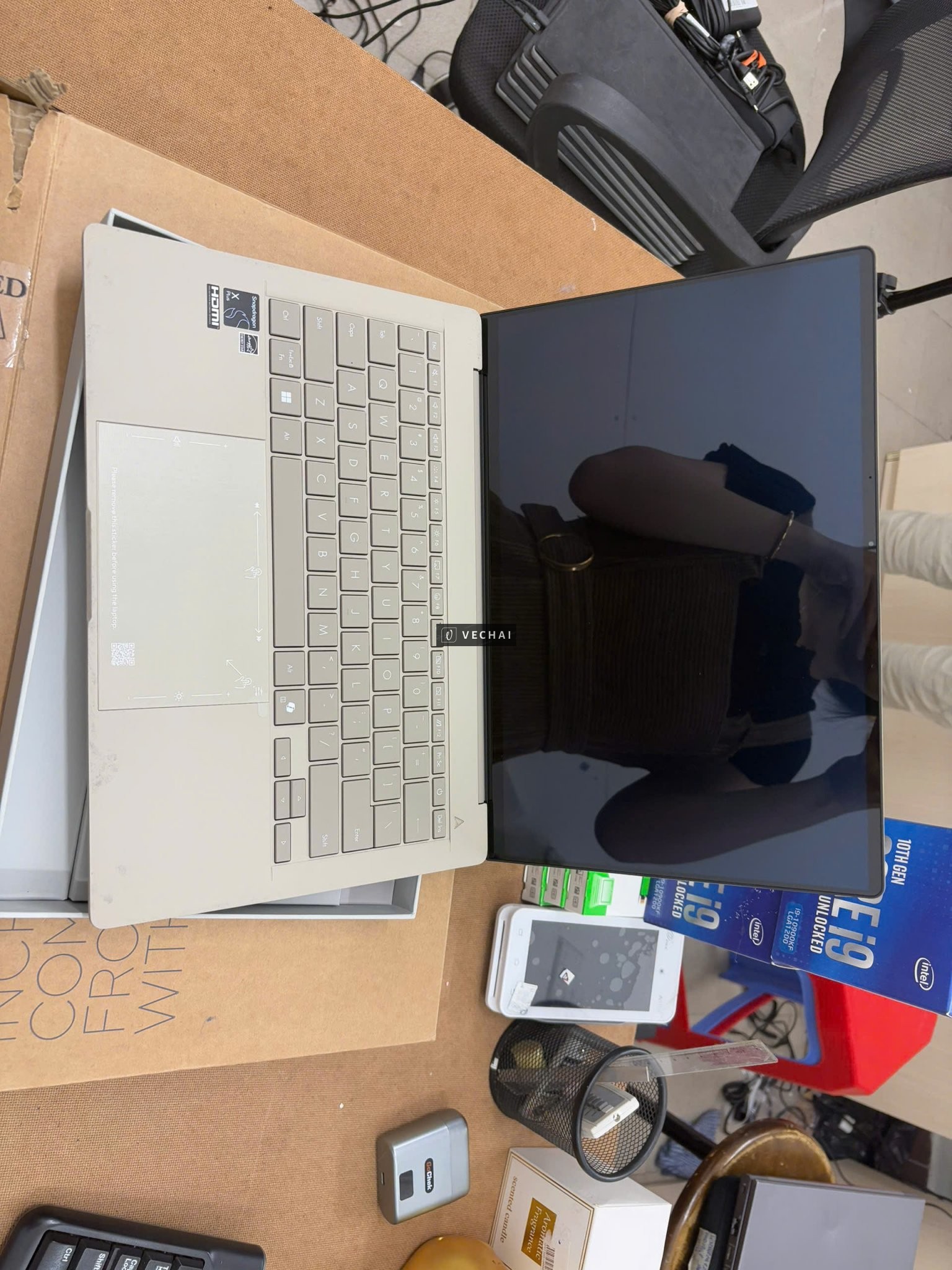 – ASUS Zenbook A14 2025   | Snapdragon X Plus – 16GB/ 512GB/ FHD -400 nits OLED/ CAM IR LED/ PIN 68K