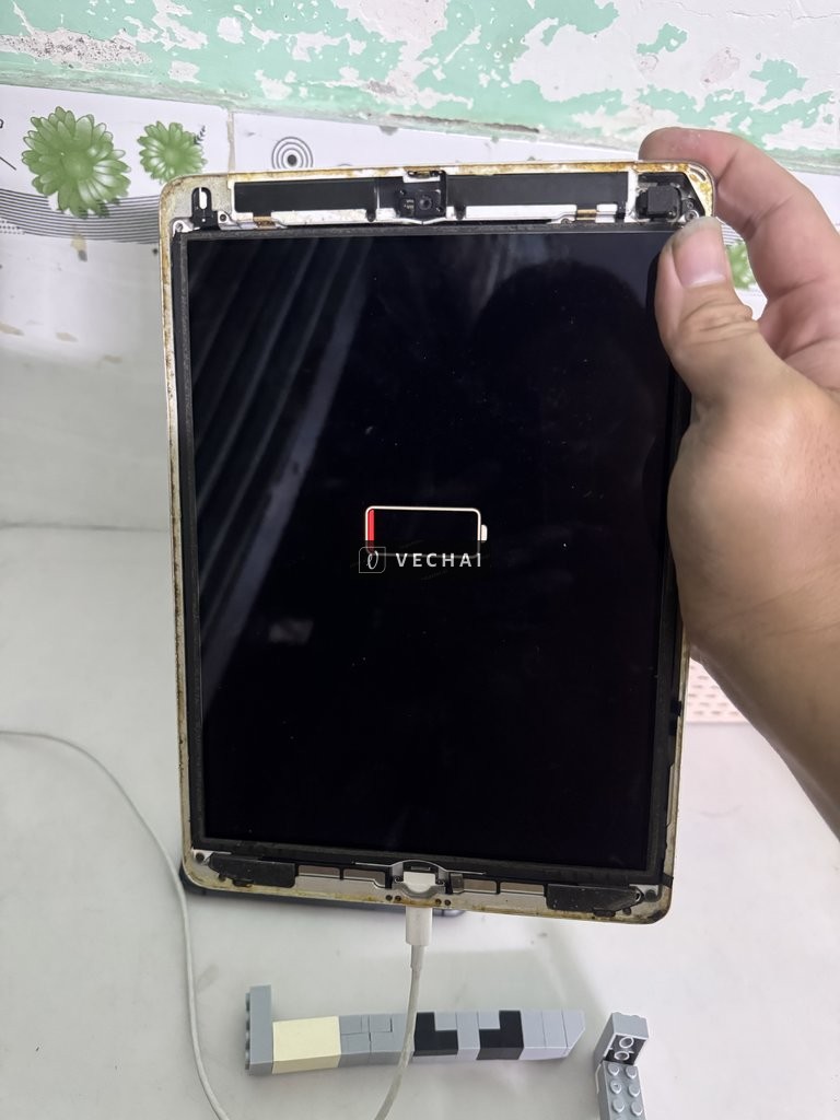 Bán Bán ipab Air hư cảm ứng,  còn lại ok hết