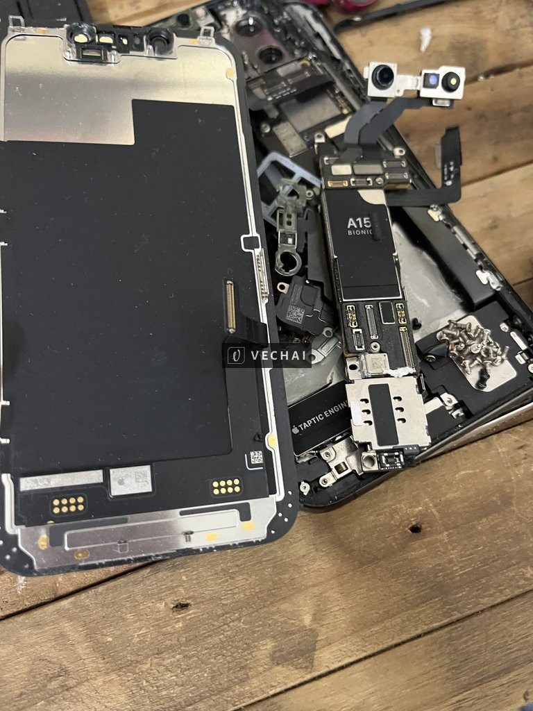 Bán Main iphone 13 mini 128g full face kèm màn 13 mini bị chết đen (ae có camera sau trùng thì qua đổi)