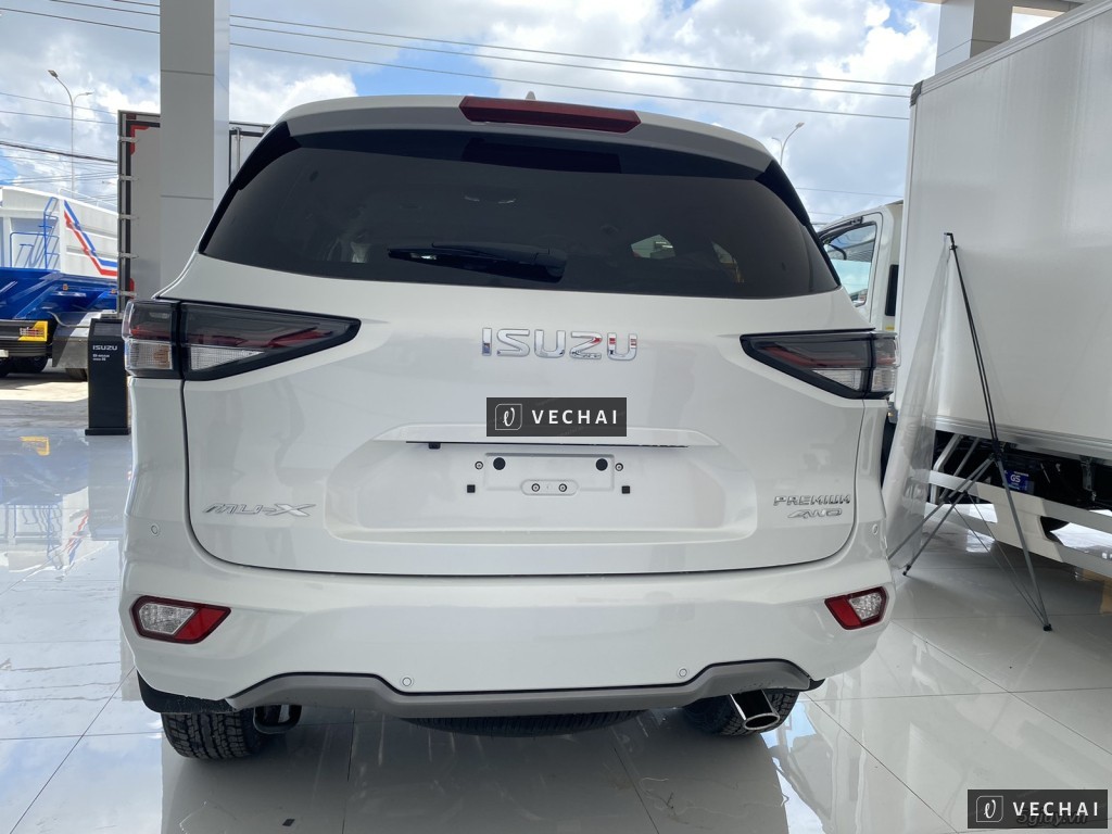Bán THANH LÝ ISUZU MUX PREMIUM 2023 ( 4X4AT)