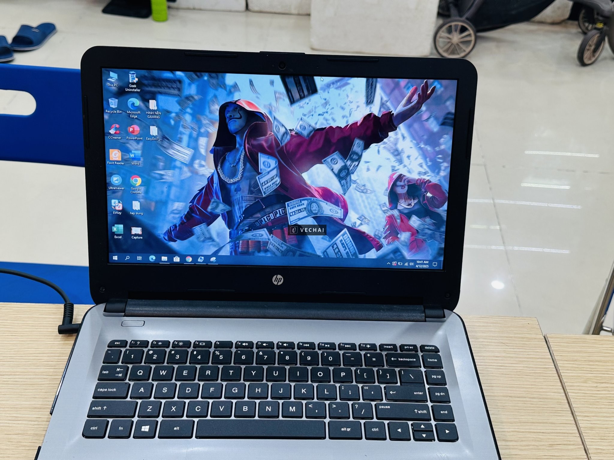 HP notebook chip Intel core i3-5005U Ram 8G SSD 128G 15.6” HD – máy đã nâng cấp SSD 128G, – Đang chạ