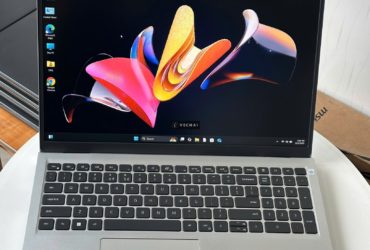 Dell Inspiron 15 3511 Core i5-1135G7, RAM 8GB, SSD 512GB, VGA NVIDIA GeForce MX350 2GB, 15.6" FHD