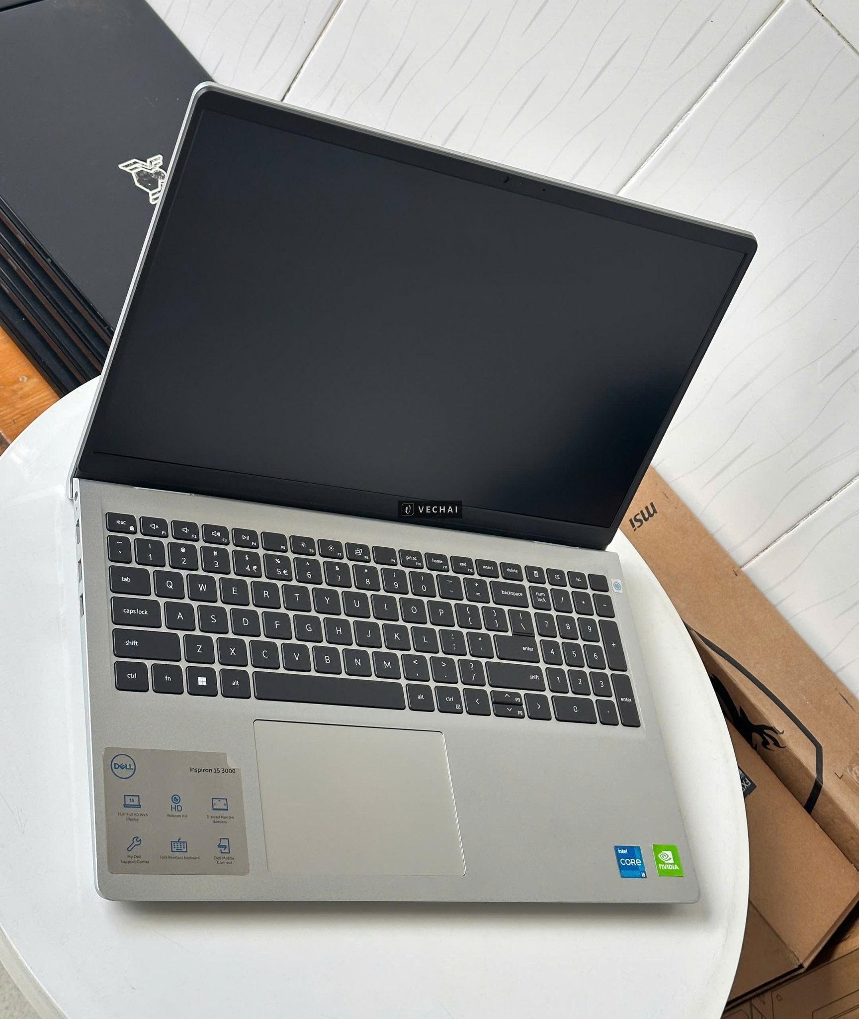 Dell Inspiron 15 3511 Core i5-1135G7, RAM 8GB, SSD 512GB, VGA NVIDIA GeForce MX350 2GB, 15.6" FHD