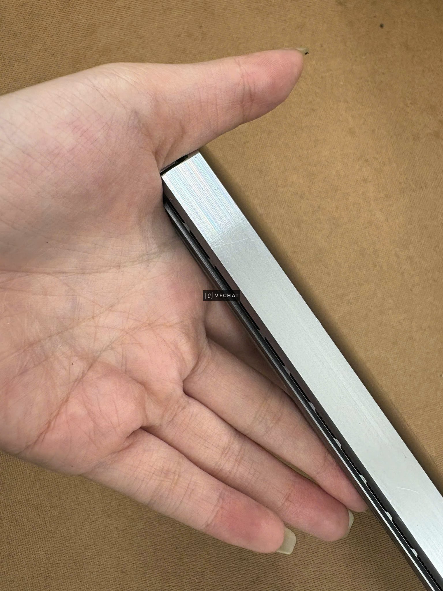 Dell Precision 5550   – i9 10855H 16GB 256Nvme/ FHD đốm trầy/ cam led vân/ pin excellent 69k