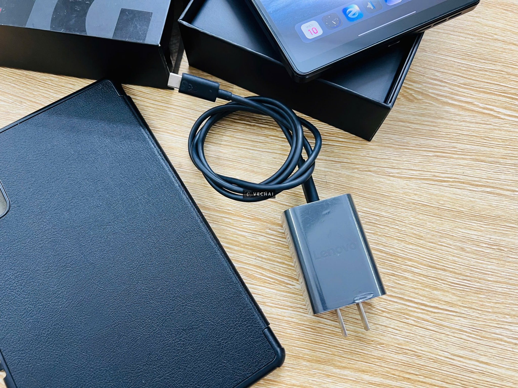 Máy tính bảng chơi game Lenovo Y700 thế hệ thứ 3 Legion Snapdragon8 Gen3 Android 8,8 inch 2560 * 160