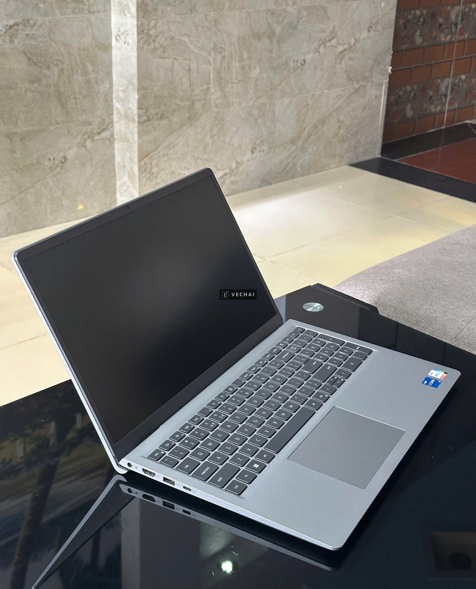 Dell Vostro 3530 Core i5-1335U, RAM 16GB, SSD 512GB, VGA Intel Iris Xe Graphics, 15.6" FHD_ 120Hz