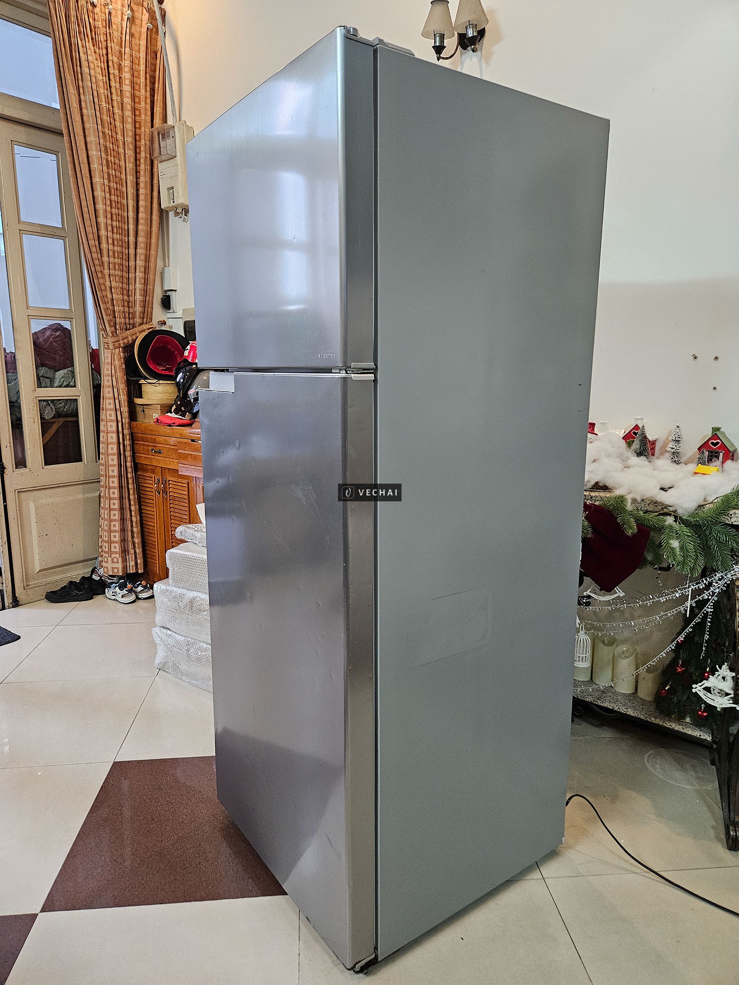 Thanh lý tủ lạnh Toshiba GR-T46VUBZ Inverter màu bạc