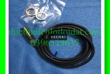 Cảm biến tiệm cận Omron E2EM-X8X2