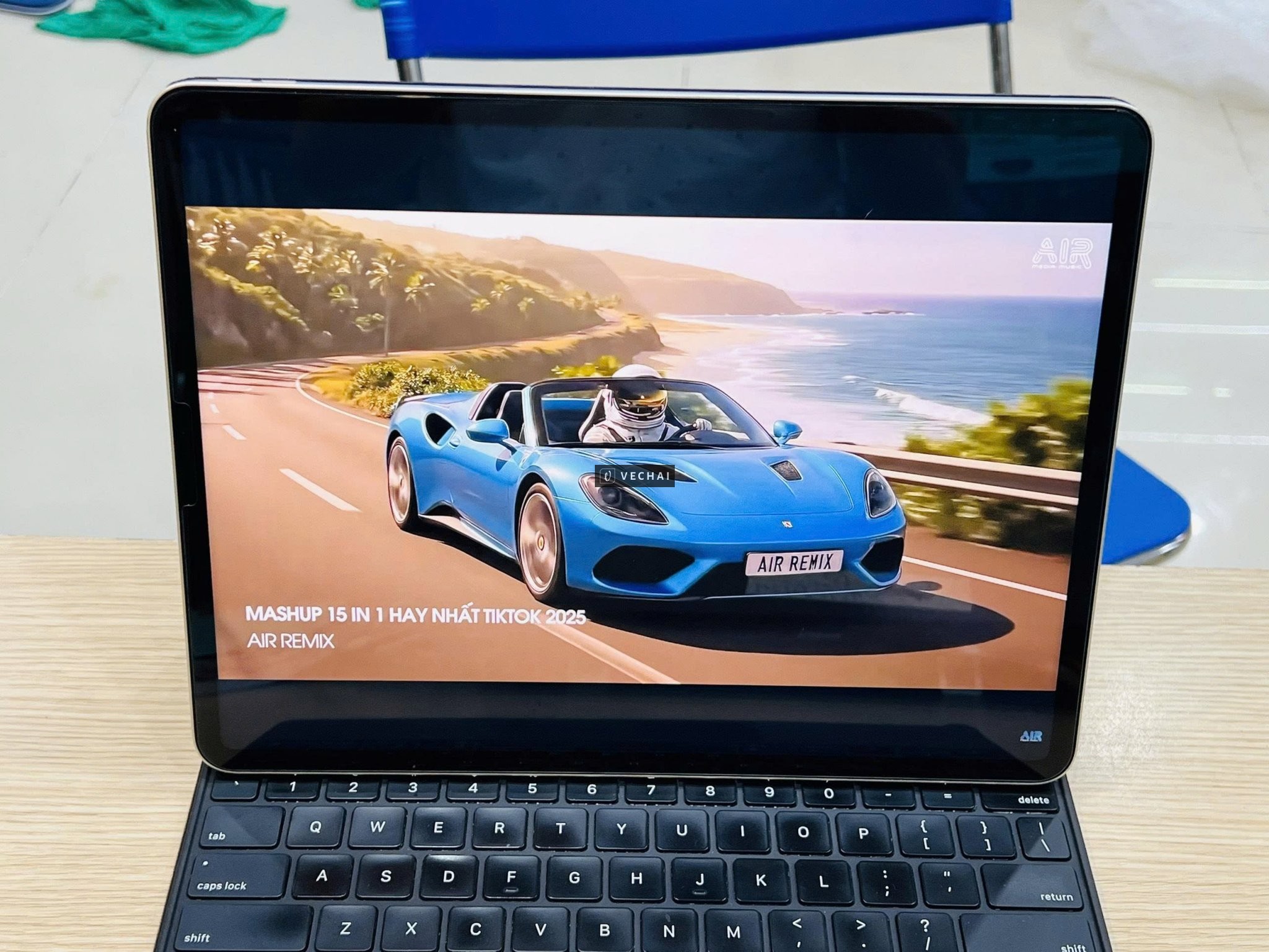 Ipad pro M2 12.9 inch 256G wifi kèm magic Keybroad – Pro m2 12.9 Siêu khoẻ – Bản 256G thoải mái lưu