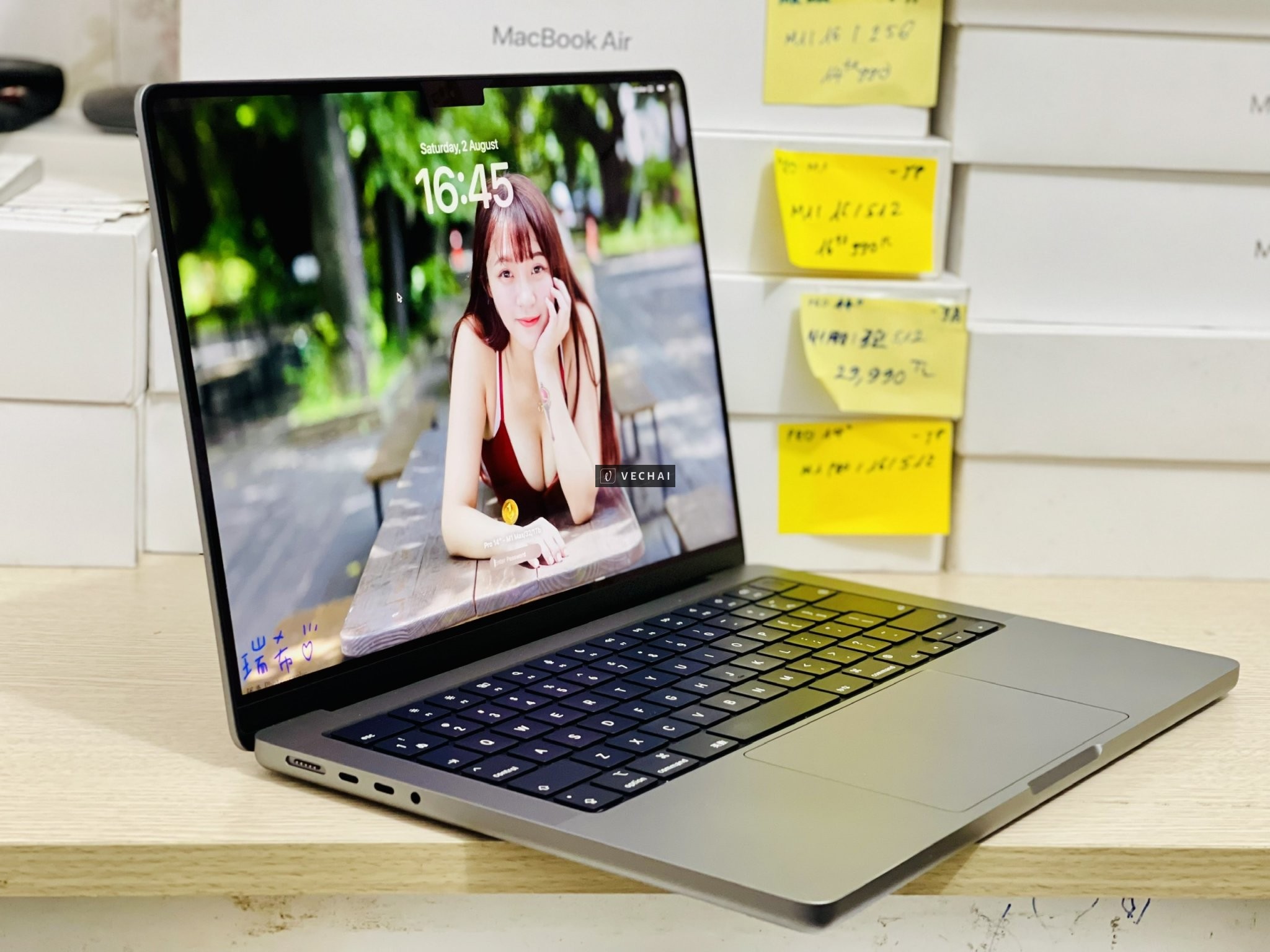 MacBook Pro 14" | M1 Max | 32GB RAM | 1TB SSD | 32GPU | Giá: 31.990.000₫