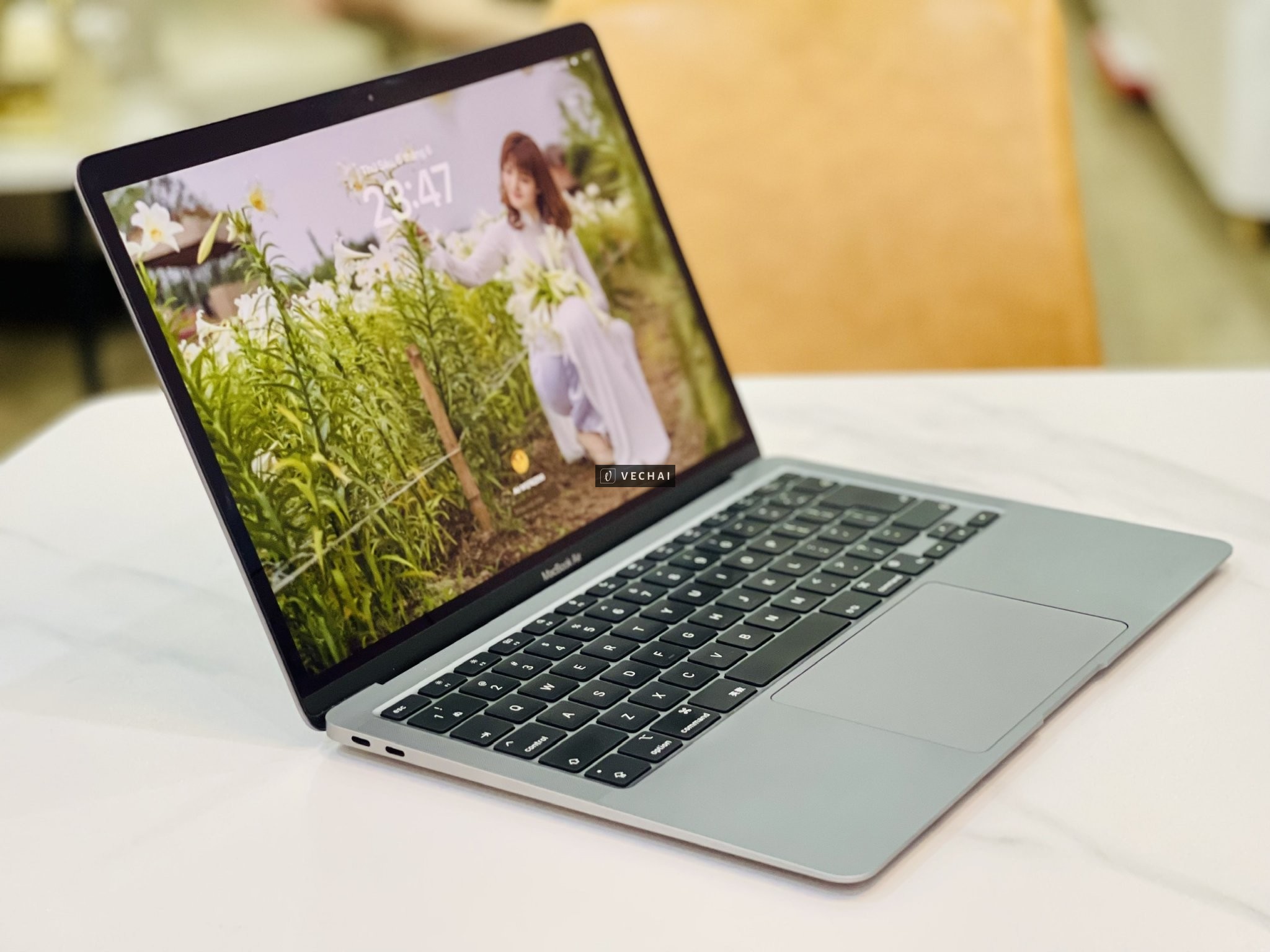 MacBook Air M1 | 16GB RAM | 256GB SSD | Giá: 12.990.000₫