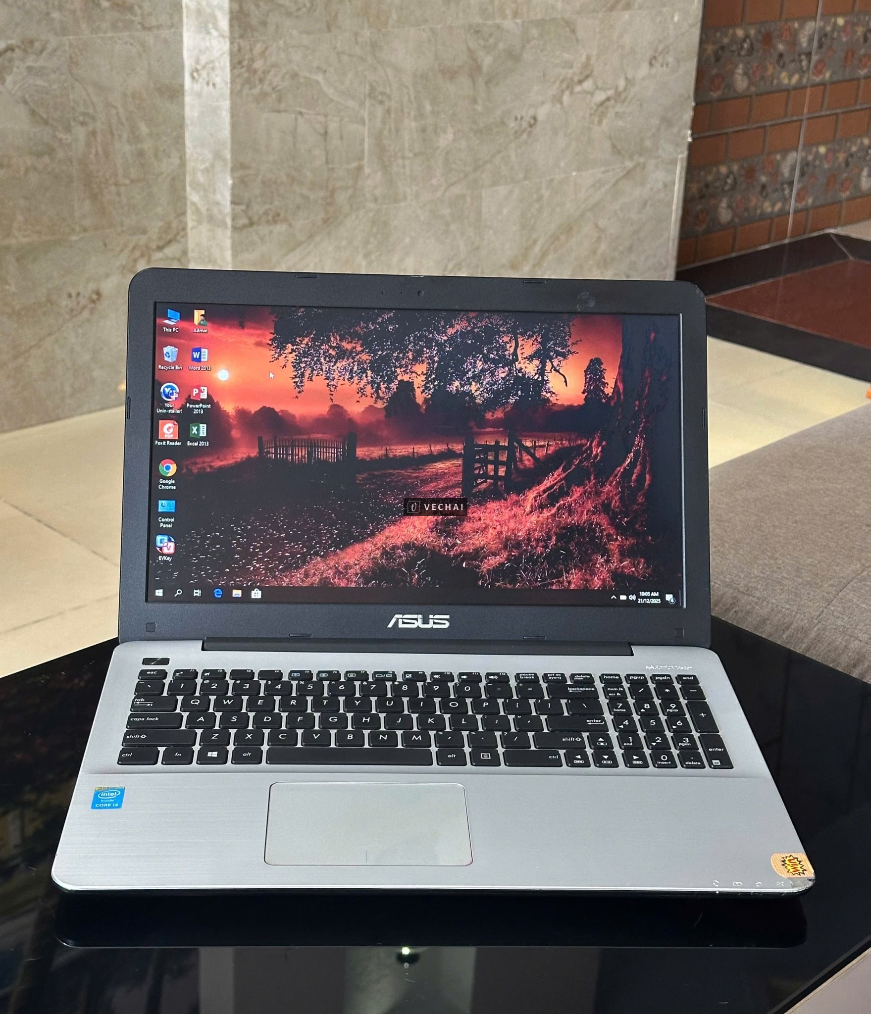 Asus X555LAB Core i3-4005U, RAM 4GB, SSD 120GB, VGA Intel HD Graphics 4400, 15.6" HD