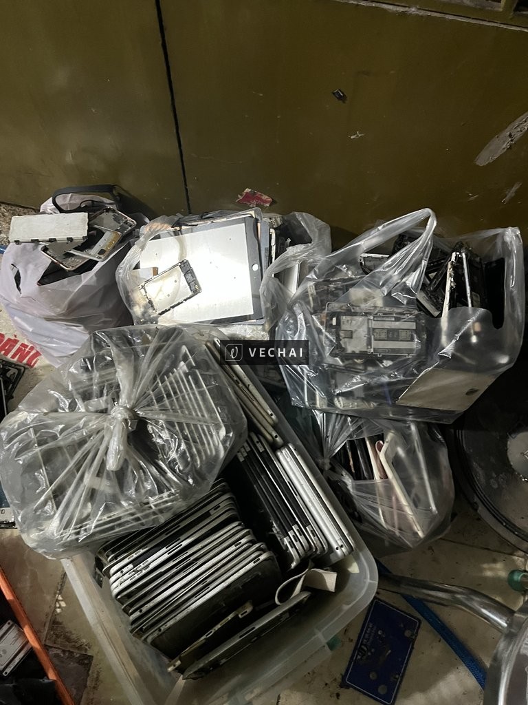 Bán hơn 150 kg màn vỏ xác đủ lk từ 4-5-6-7 vỏ ipad đủ đồ pin màn xác