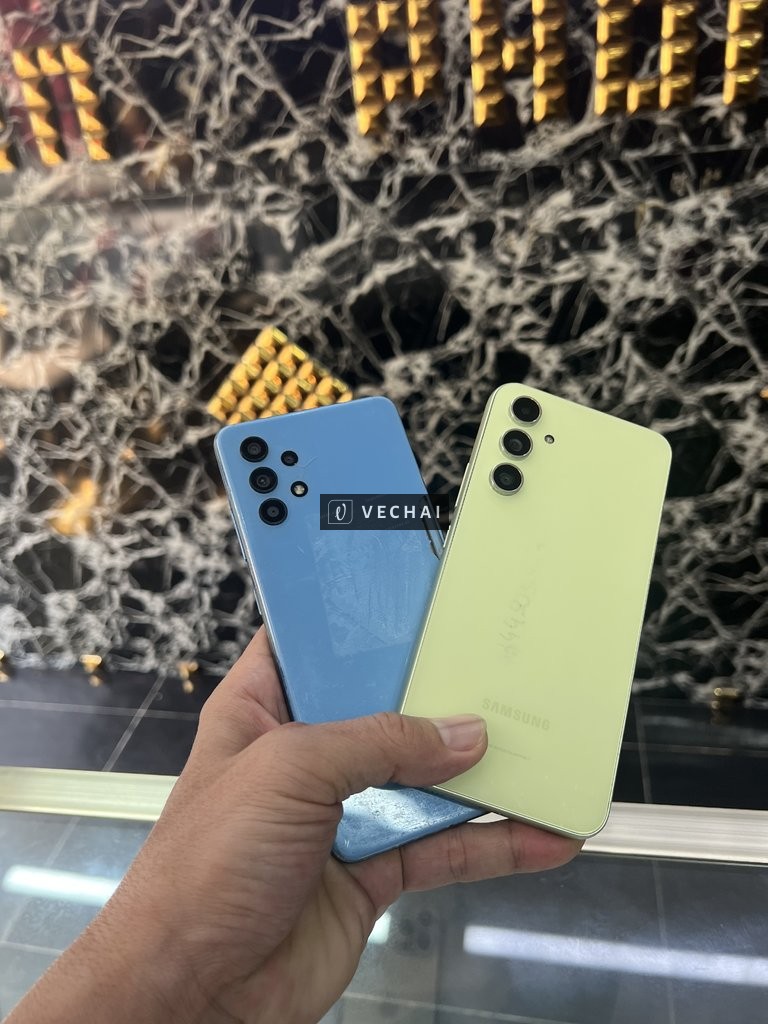 Bán bán cặp 1 cây A54 chết main ,màn zin bao lên đẹp vỏ đẹp 99% , 1 cây A32 hư màn ,main zin full vỏ xấu