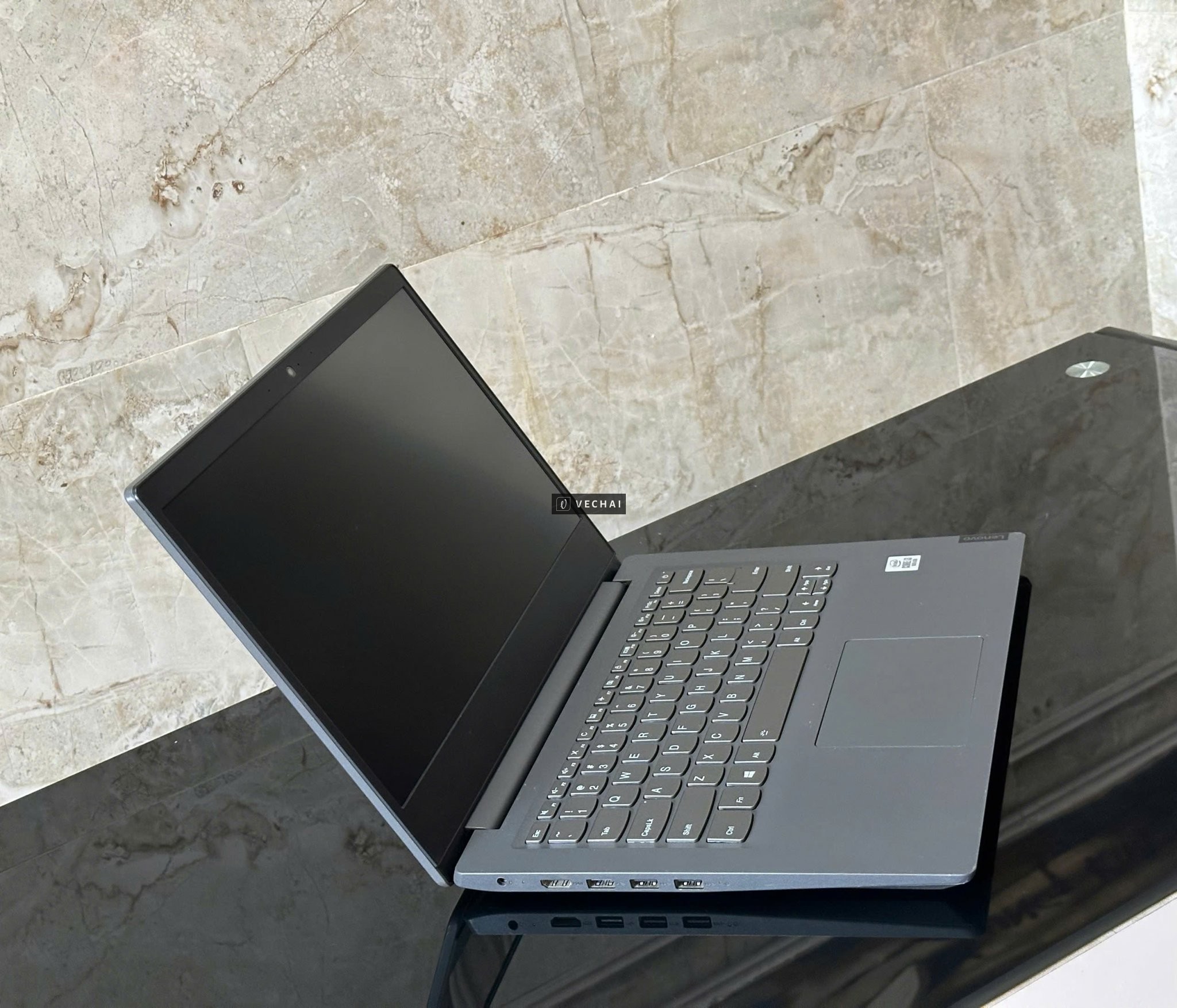 Lenovo V14-IIL Core i3-1005G1, RAM 4GB, SSD 256GB, VGA Intel UHD Graphics, 14" HD