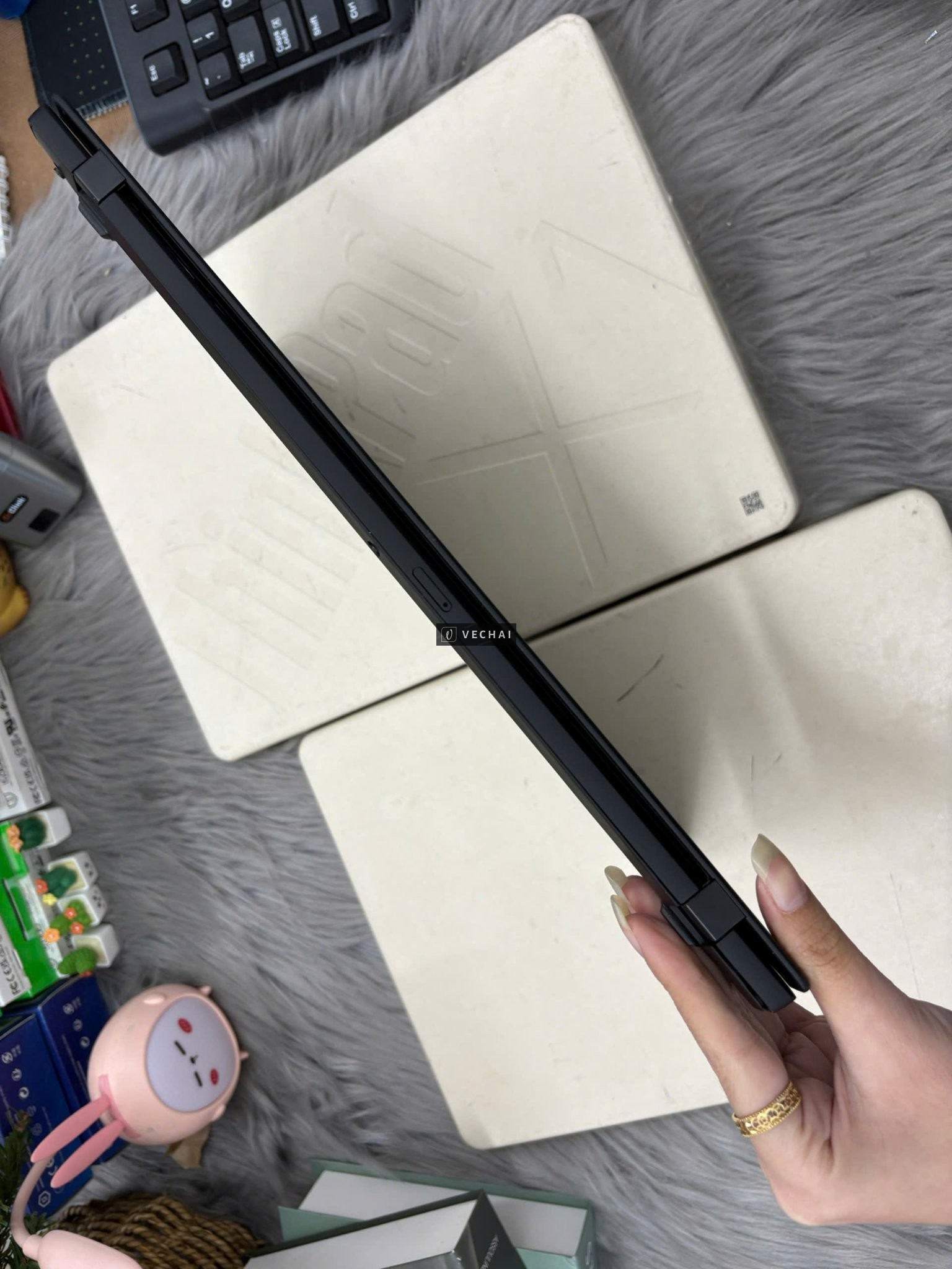 Thinkpad X1 Carbon G8   i7 10610U/ 16GB/ 256GB nvmd/ FHD/ Cam,led,vân/ PIN excellent 46k 8%