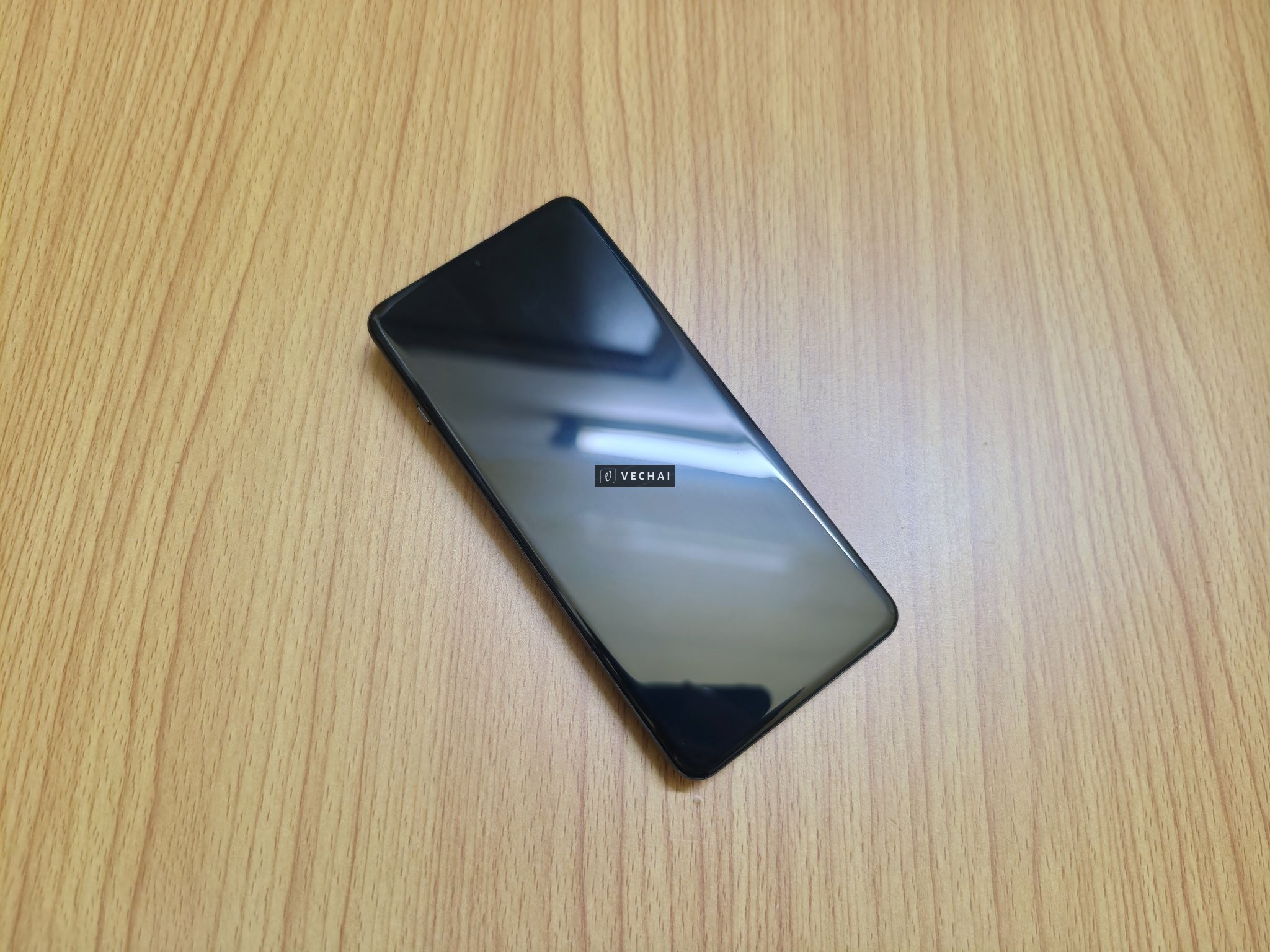 Oneplus 13 16/512Gb SnapDragon 8 Elite bản Quốc tế gốc kèm Sạc cáp ốp kích hoạt tháng 10/2025