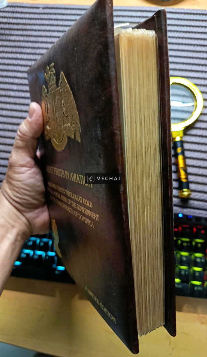 BỘ SƯU TẬP 30 TEM VÀNG 23K "NHỮNG CỘT MỐC ĐẦU TIÊN VĨ ĐẠI TRONG HÀNG KHÔNG THẾ GIỚI"