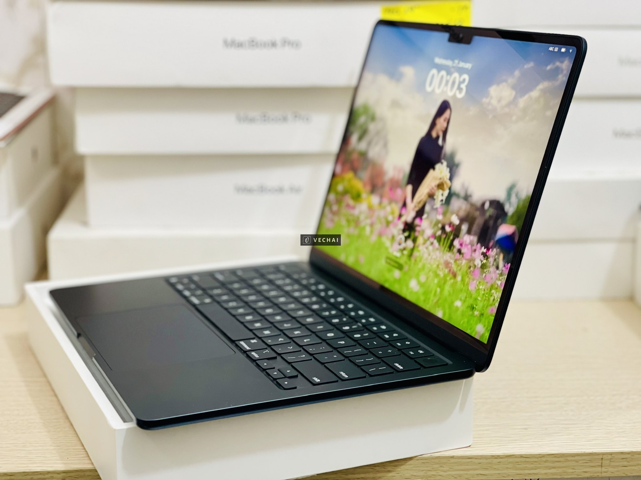 MacBook Air M2 | 16GB RAM | 256GB SSD | Giá: 16.688.000₫