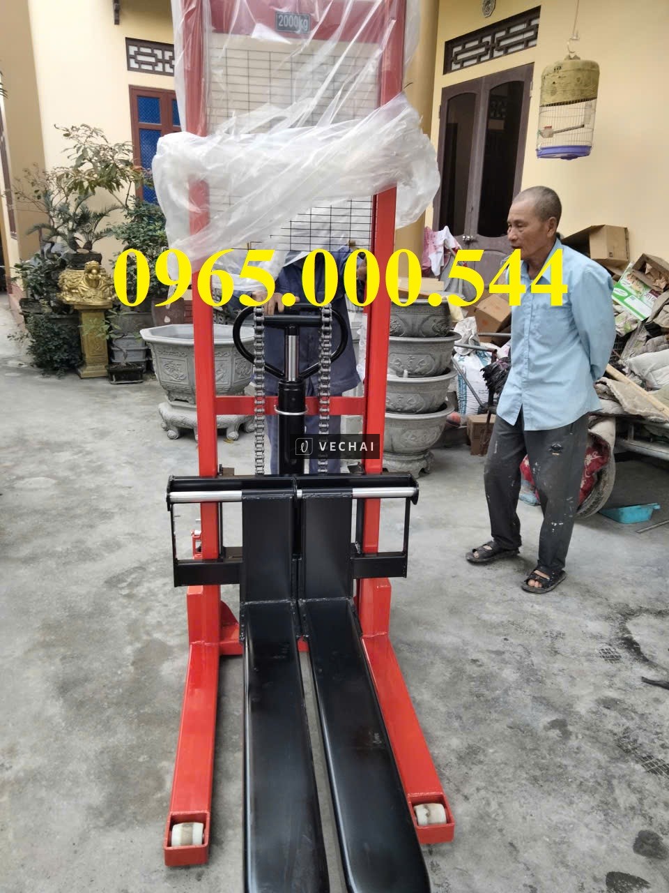 Báo giá xe nâng tay cao mới nhất tại Hà Nội