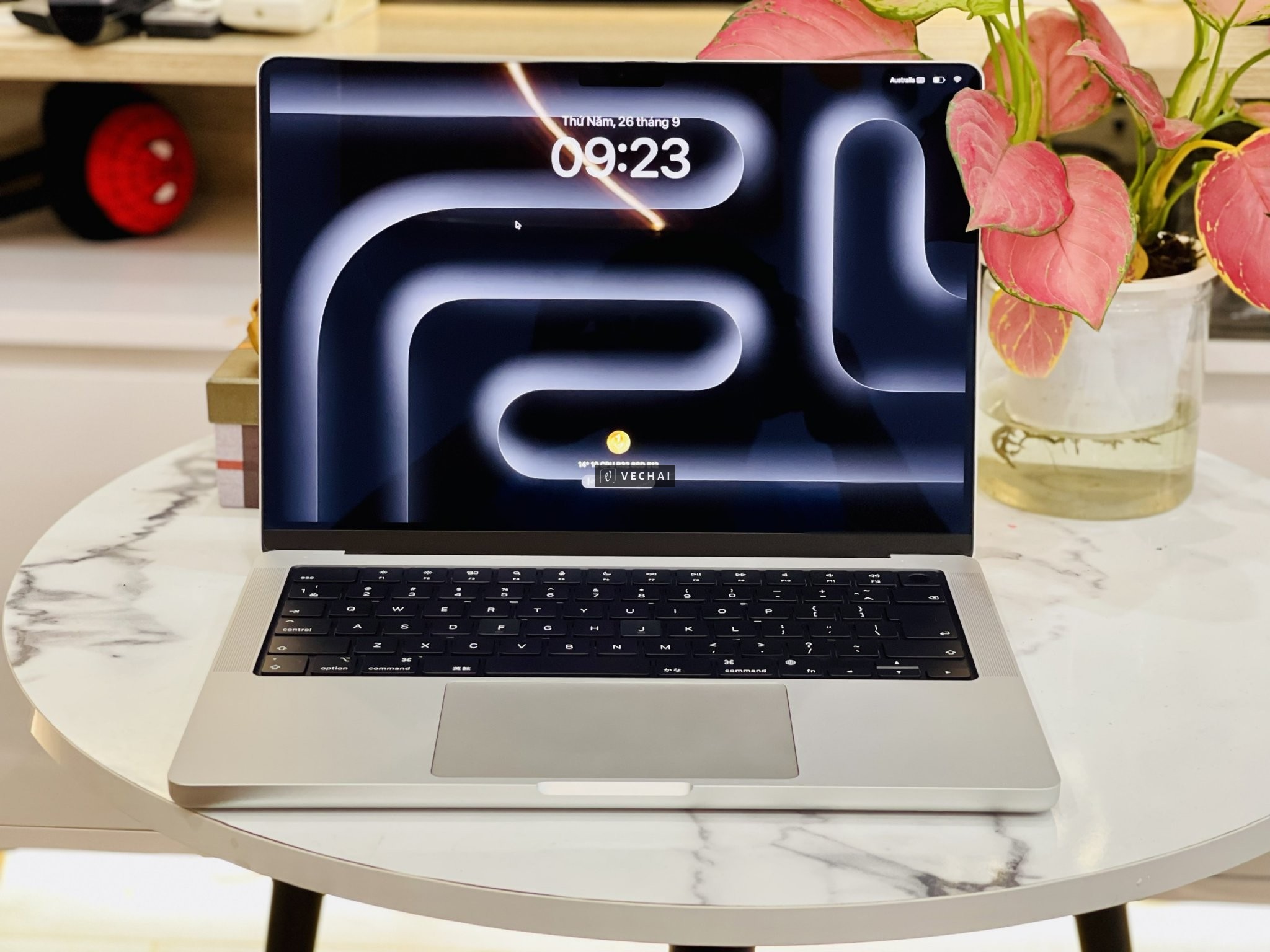 MacBook Pro 14" – 10 Core CPU – M1 Pro/32/512: Giải Pháp Dành Cho Bạn!