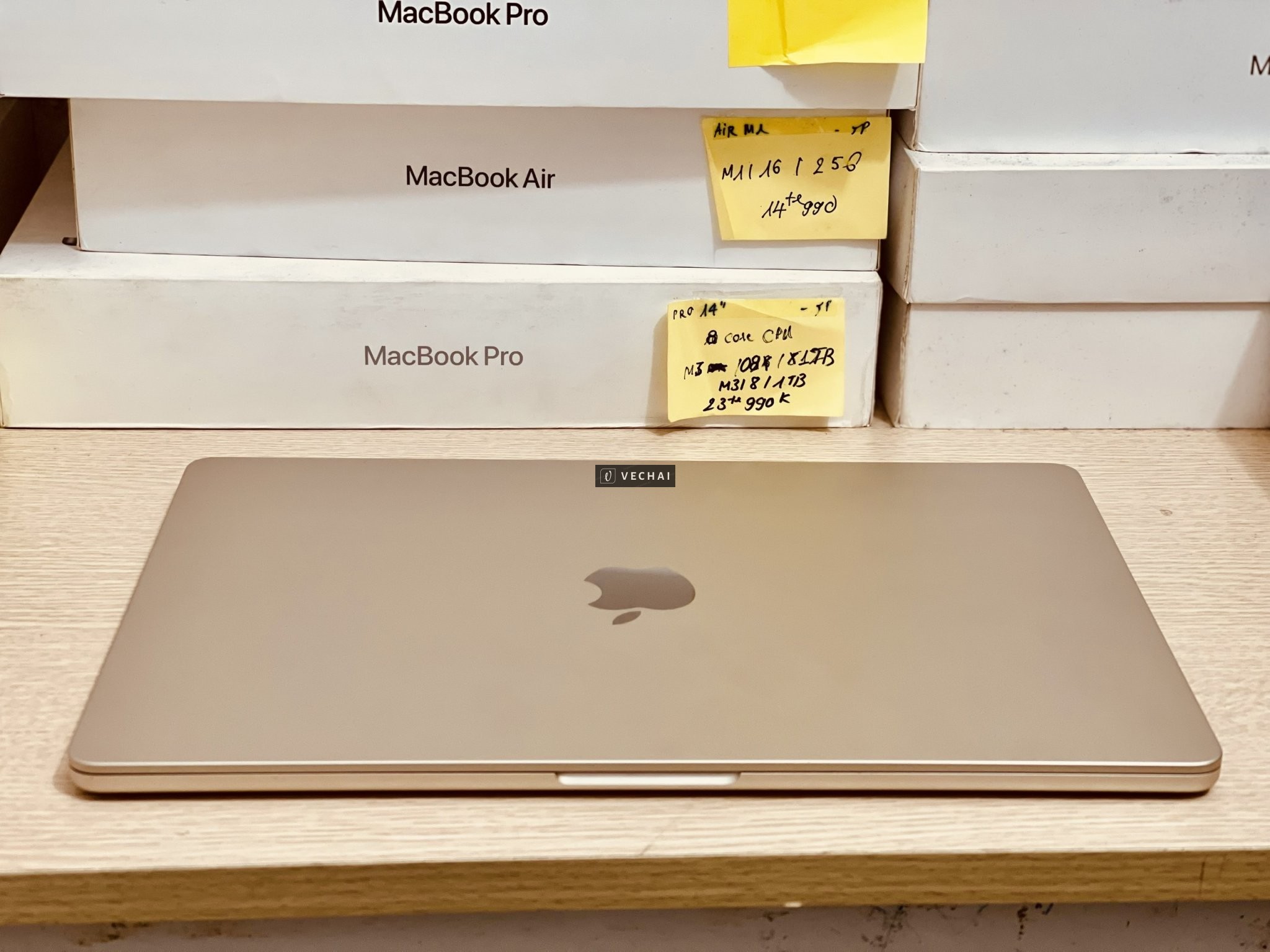 MacBook Air 15" – Màu Starlight – M4/16/256: Kết Nối Mọi Người!