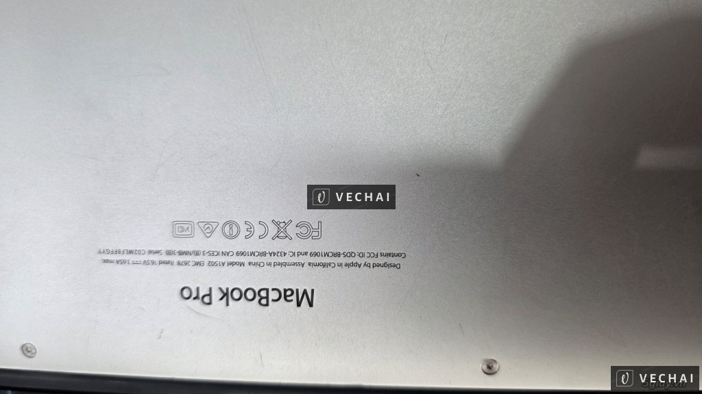 Bán xác MacBook Pro A1502, hỏng màn hình.  128G SSD, RAM 8GB Giá 1tr