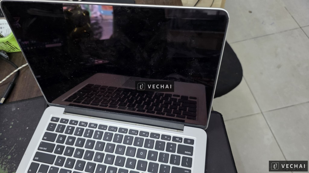 Bán xác MacBook Pro A1502, hỏng màn hình.  128G SSD, RAM 8GB Giá 1tr