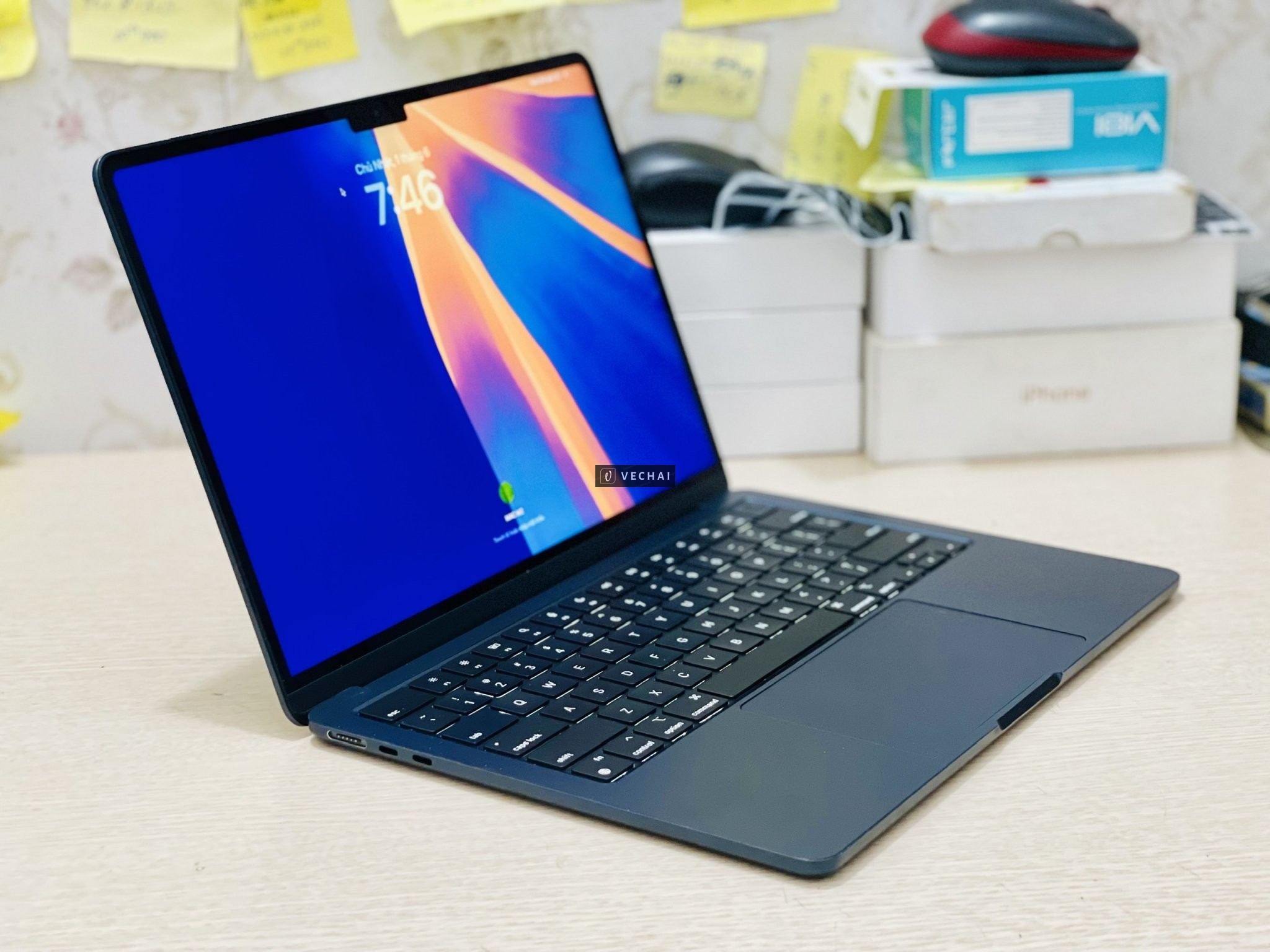MacBook Air M2 – M2/8GB/256GB Màu Midnight Chỉ 14tr990k: Nhanh Tay Sở Hữu!